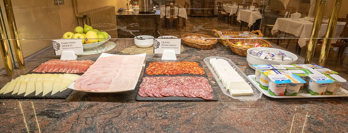 mesa fiambres
